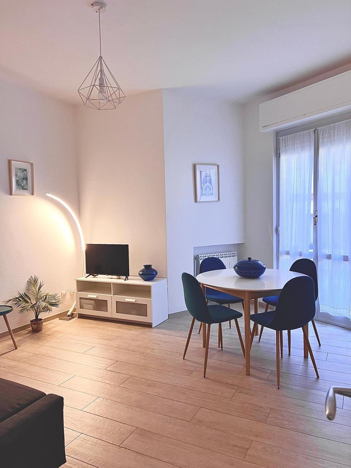 Casa Mila Apartment Savona Bagian luar foto